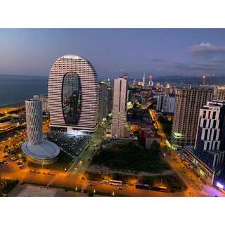 Отель Twin Towers Batumi Батуми-3